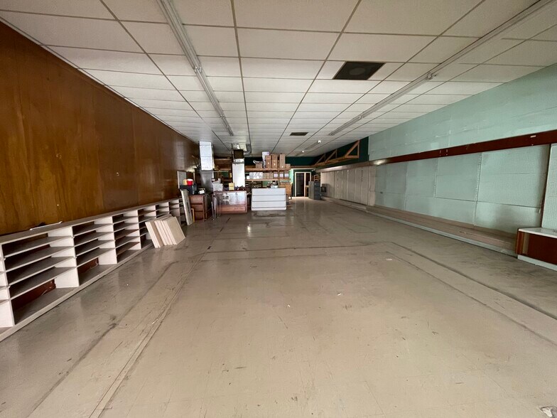 More Photos Of , Laredo General Retail For Sale