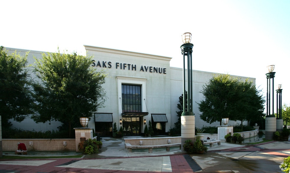 More Photos Of 129 Summit Blvd, Birmingham Department Store For Sale