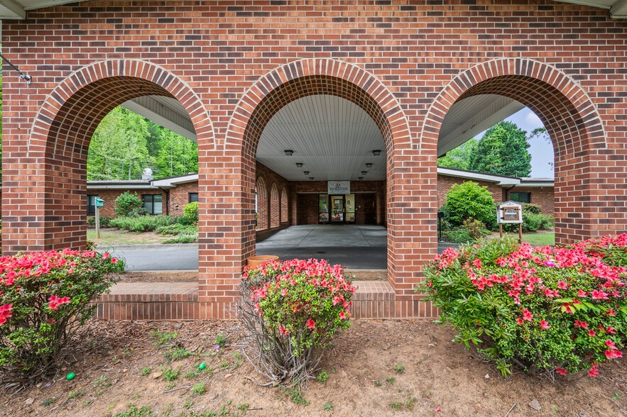 More Photos Of 5900 Bethabara Park Blvd, Winston-Salem Healthcare For Sale