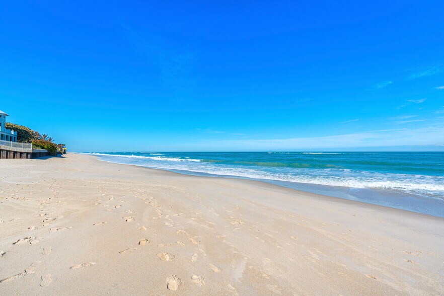 More Photos Of 9300 N A1A, Vero Beach Freestanding For Sale