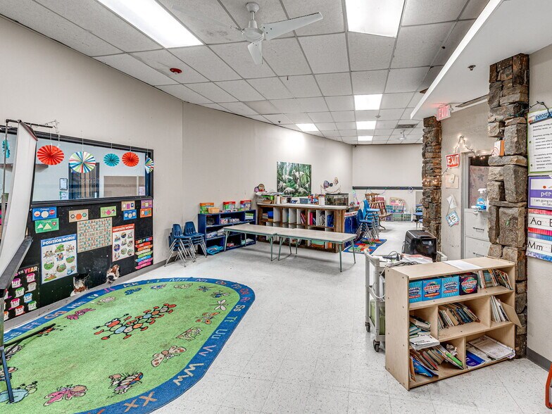 More Photos Of 6009 NW Expressway St, Oklahoma City Specialty For Sale