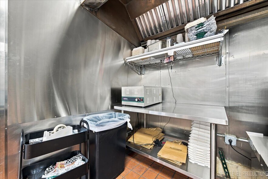More Photos Of 227 W Wilson St, Batavia Restaurant For Sale