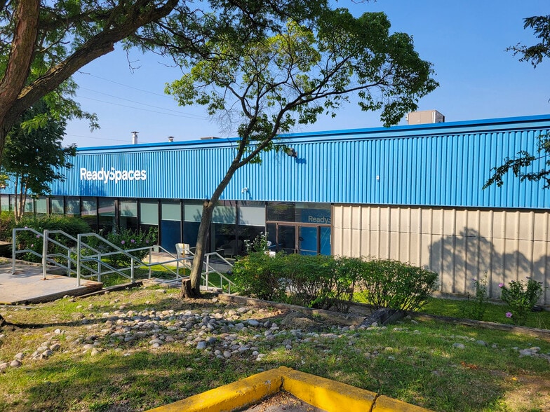 More Photos Of 724 Caledonia Rd, Toronto Warehouse For Lease
