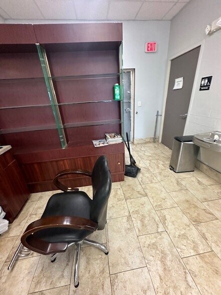 More Photos Of 140-246 Congress Ave, Boynton Beach Freestanding For Lease