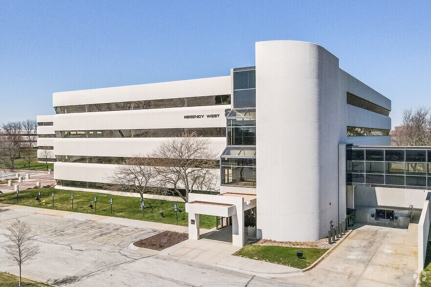 More Photos Of 4350 Westown Pky, West Des Moines Office For Lease