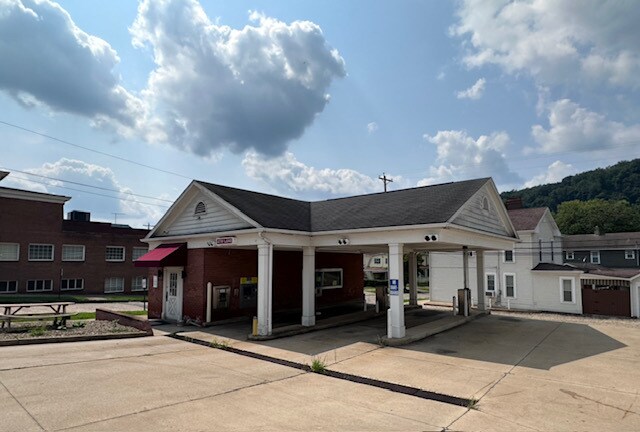 More Photos Of 565 Main St, Wellsville Office For Sale
