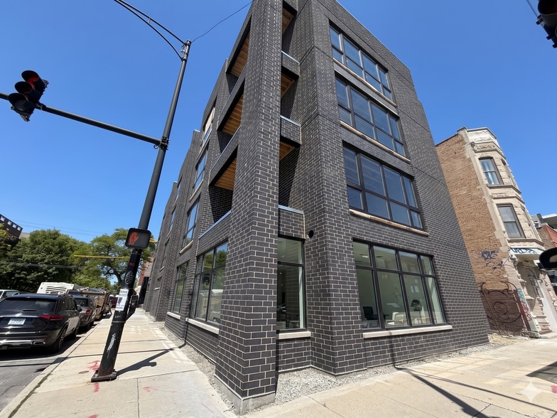 Primary Photo Of 2756 W Chicago Ave, Chicago General Retail For Sale