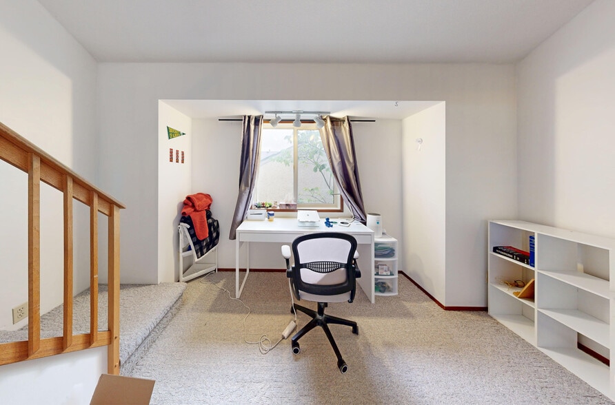 More Photos Of 7914-7916 110 St NW, Edmonton Apartments For Sale