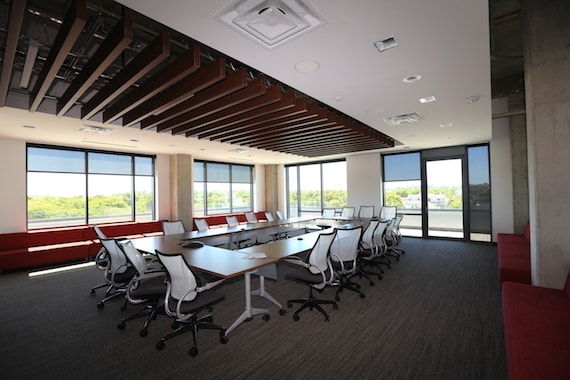 More Photos Of 35 Music Sq E, Nashville Office For Lease