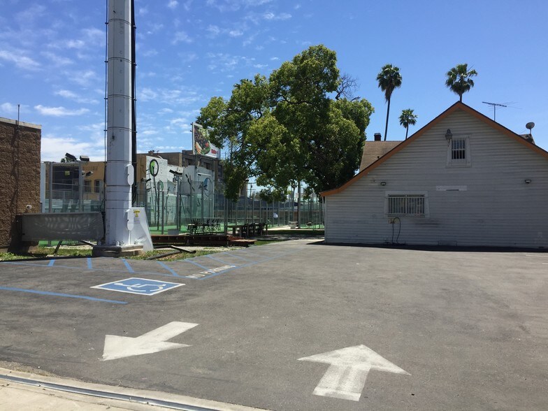 More Photos Of 5115 W Sunset Blvd, Los Angeles Storefront For Lease