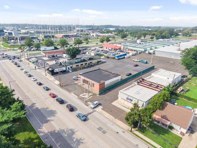 More Photos Of 2719-2745 Comly Rd, Philadelphia Office For Sale