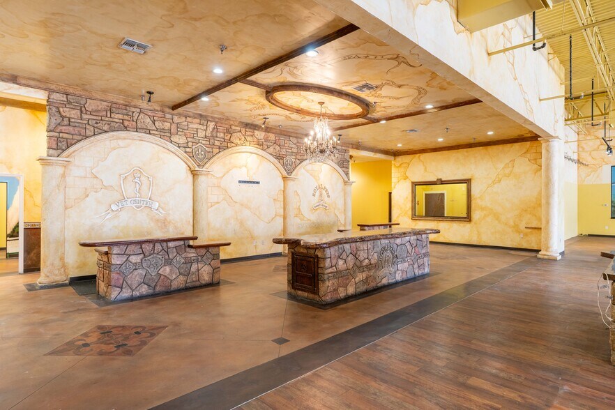More Photos Of 33550 US Highway 19 N, Palm Harbor Freestanding For Lease