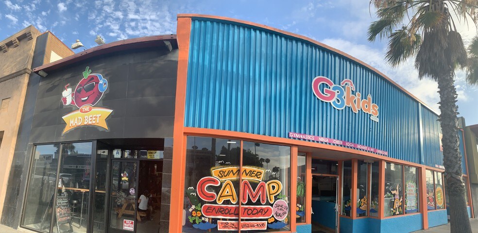 More Photos Of 929-933 Garnet Ave, San Diego Storefront For Lease