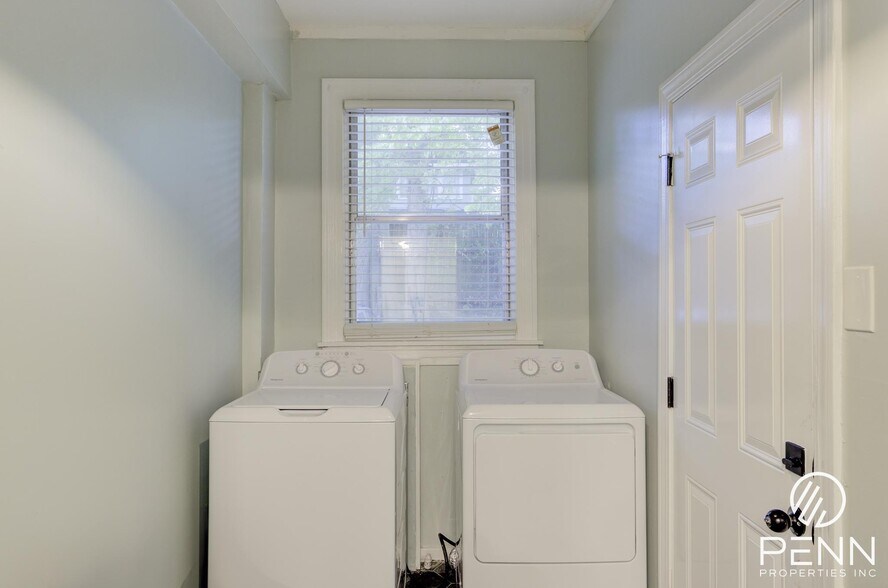 More Photos Of 2375 Forrest Ave, Memphis Apartments For Sale