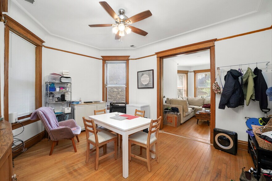More Photos Of 3135 N Clifton Ave, Chicago Apartments For Sale