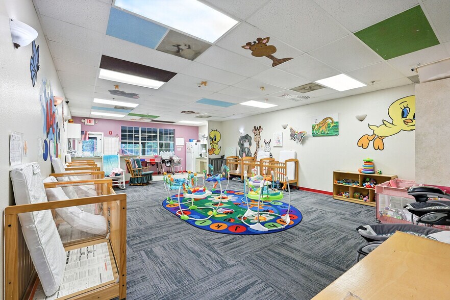 More Photos Of 1700 Cedar Run, Ennis Daycare Center For Sale