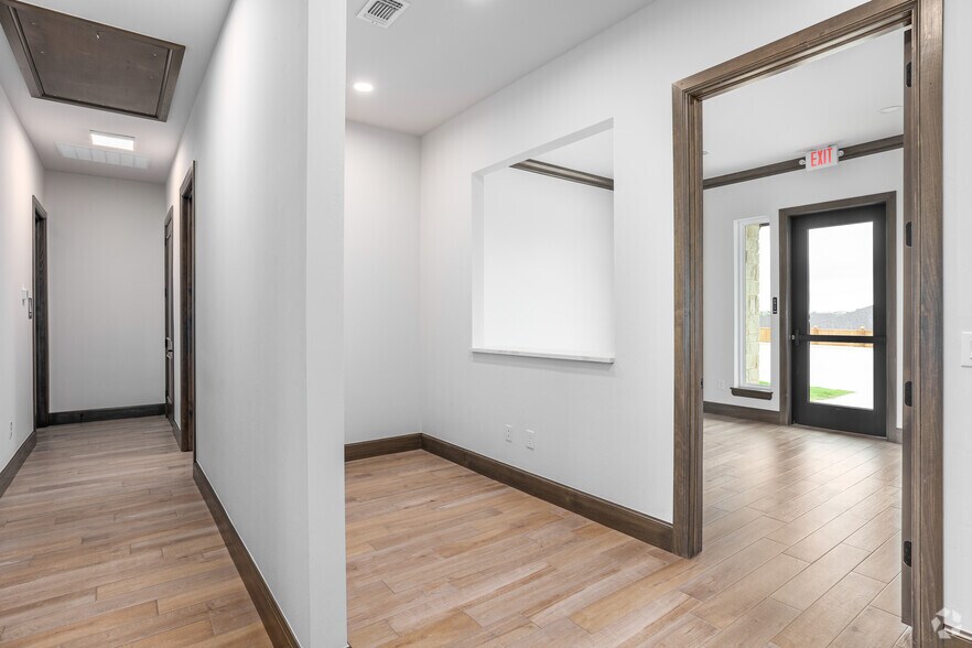 More Photos Of 17800 Knox Farm Rd, Edmond Unknown For Lease