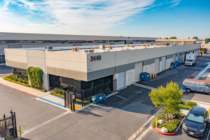More Photos Of 3400 W Warner Ave, Santa Ana Unknown For Lease