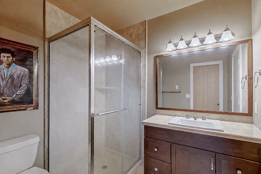 More Photos Of 139 N Grand Ave, Pullman Apartments For Sale