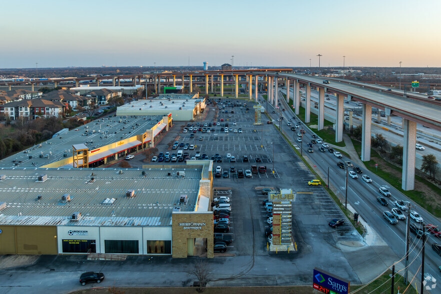 More Photos Of 13945 Research Blvd, Austin Unknown For Lease