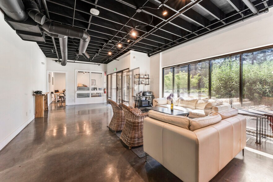 More Photos Of 962 Kaiser Rd, Napa Warehouse For Sale