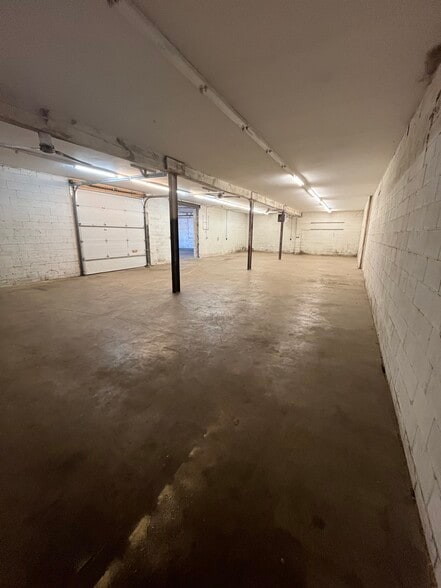 More Photos Of 76 21st St, Newport Warehouse For Lease