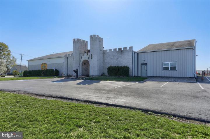 More Photos Of 1963 Oberlin Rd, Harrisburg Warehouse For Sale