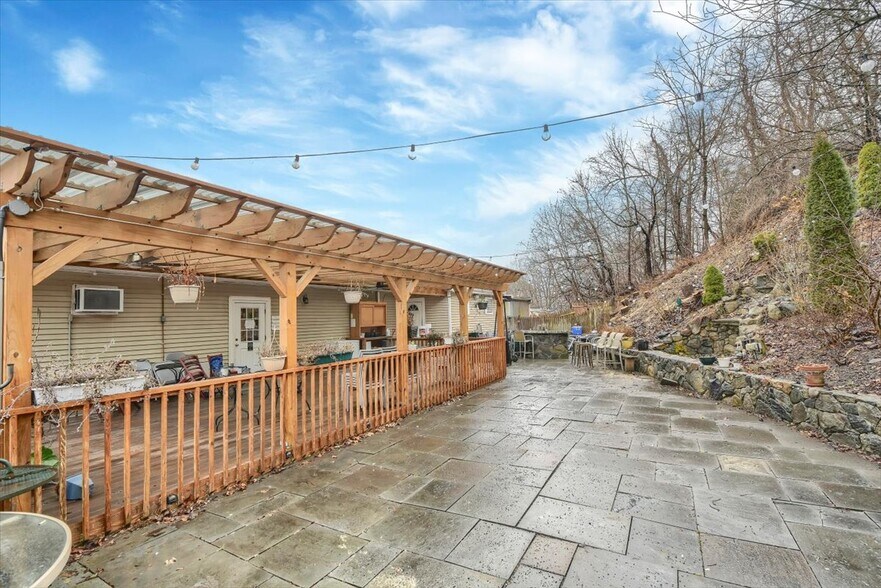 More Photos Of 110 Route 311, Carmel Restaurant For Sale