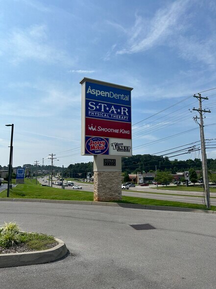 Primary Photo Of 375 Kelsey Ln, Lenoir City Storefront For Lease