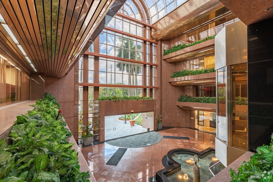 More Photos Of 2500 N Military Trl, Boca Raton Office For Lease