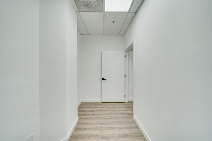 More Photos Of 7500 NW 25th St, Miami Warehouse For Lease