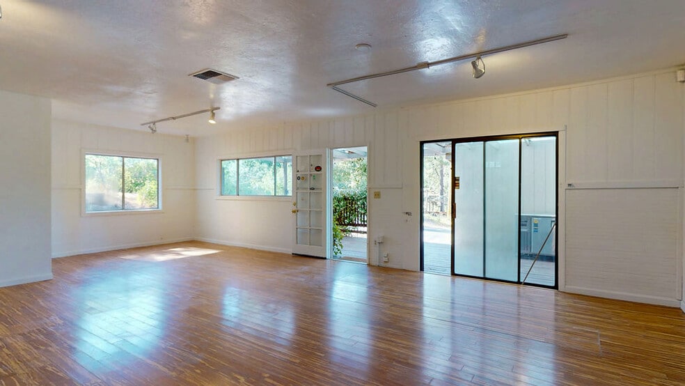 More Photos Of 15386 Little Valley Rd, Grass Valley Freestanding For Sale