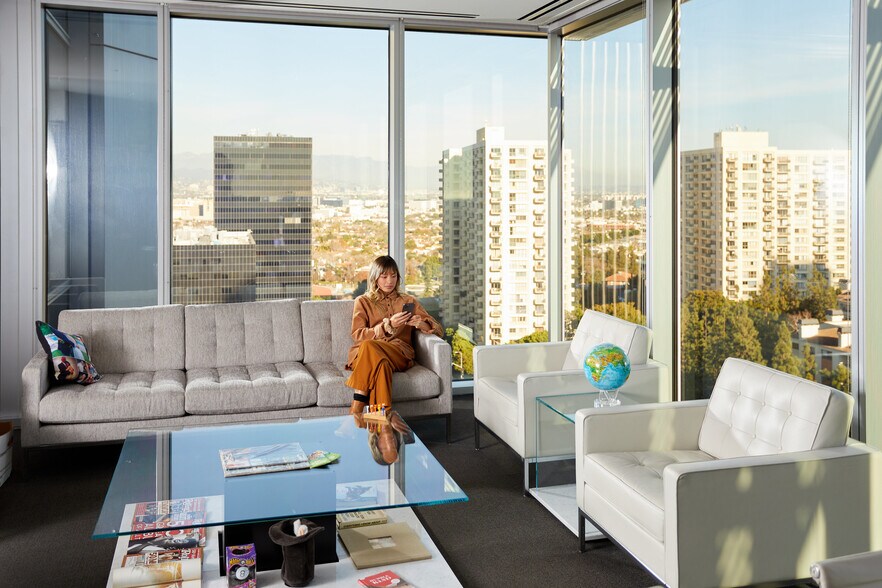More Photos Of 2049 Century Park E, Los Angeles Office For Lease