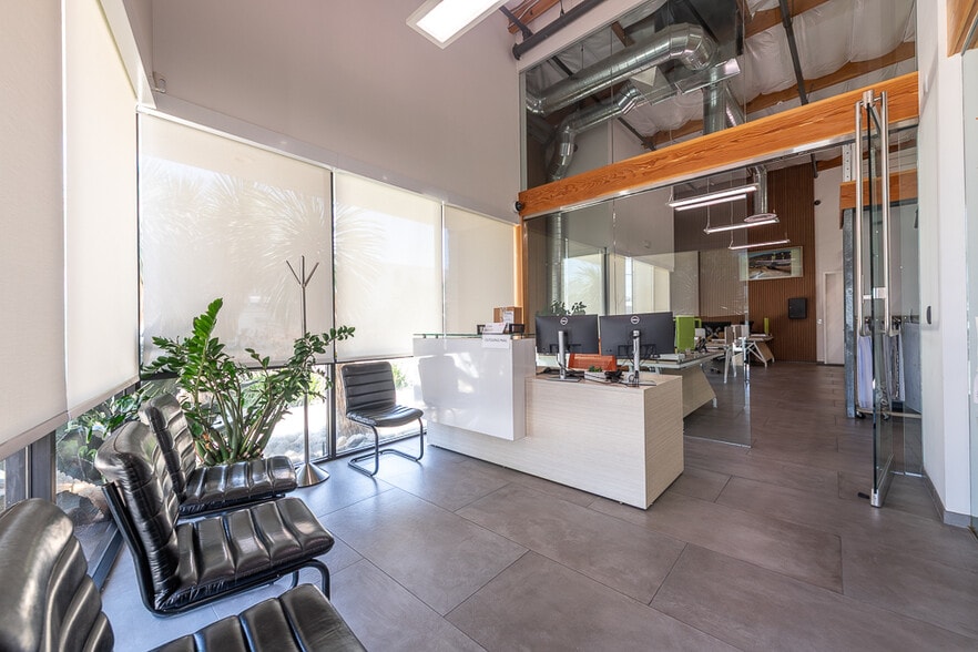 More Photos Of 12610 Saticoy St S, North Hollywood Warehouse For Sale