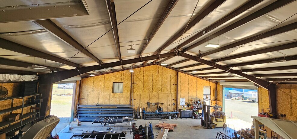 More Photos Of 215 Lawson Ln, Tenmile Warehouse For Sale