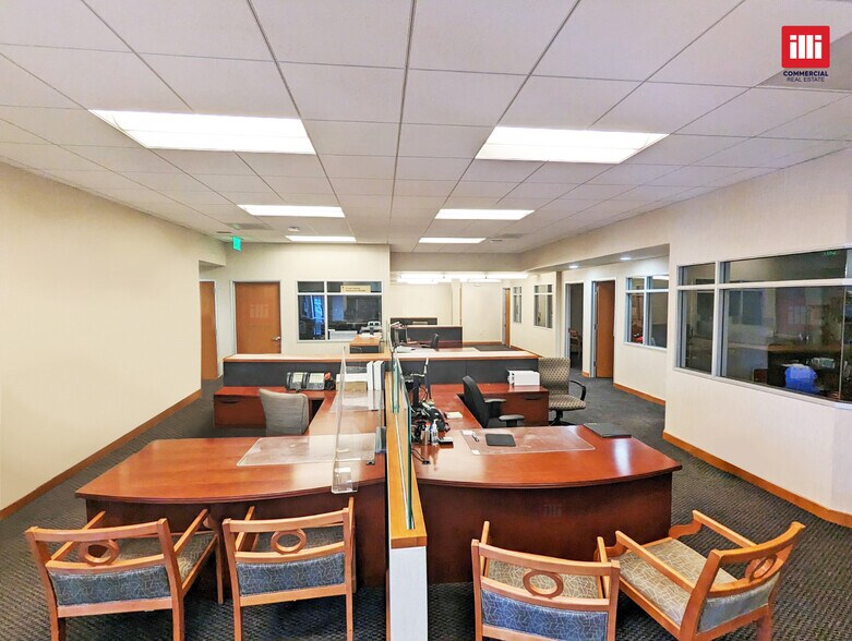 More Photos Of 6537 Topanga Canyon Blvd, Woodland Hills Bank For Lease