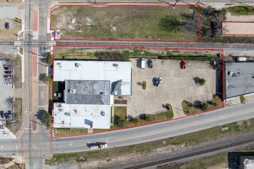 More Photos Of 401 S Main St, Bryan General Retail For Sale