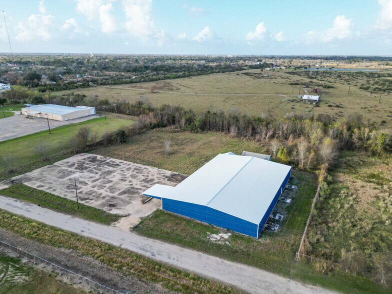 More Photos Of 149 County Road 219, Bay City Warehouse For Sale