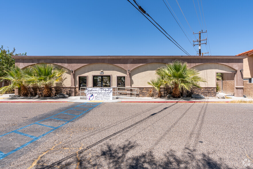 Primary Photo Of 1661 Triangle Dr, Ridgecrest Daycare Center For Lease