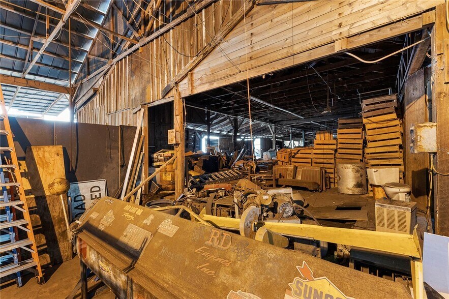 More Photos Of 15058 Balm Rd, Wimauma Industrial For Sale