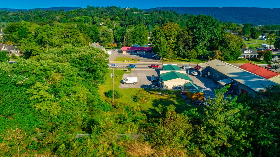 More Photos Of 15781 Rankin Ave, Dunlap Freestanding For Sale