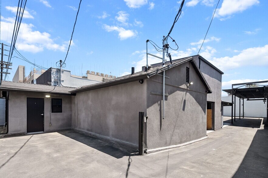 More Photos Of 5244 Vineland Ave, North Hollywood Flex For Sale