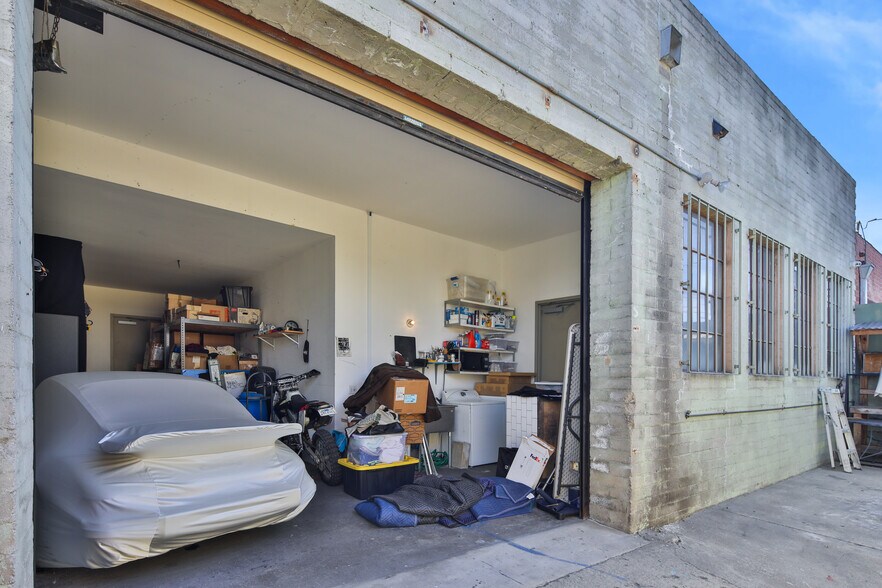 More Photos Of 5017 Exposition Blvd, Los Angeles Office Residential For Lease