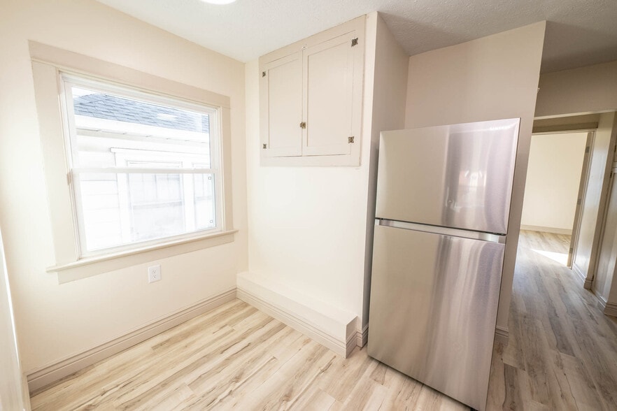 More Photos Of 128 E Bruce Ave, Dayton Multifamily For Sale