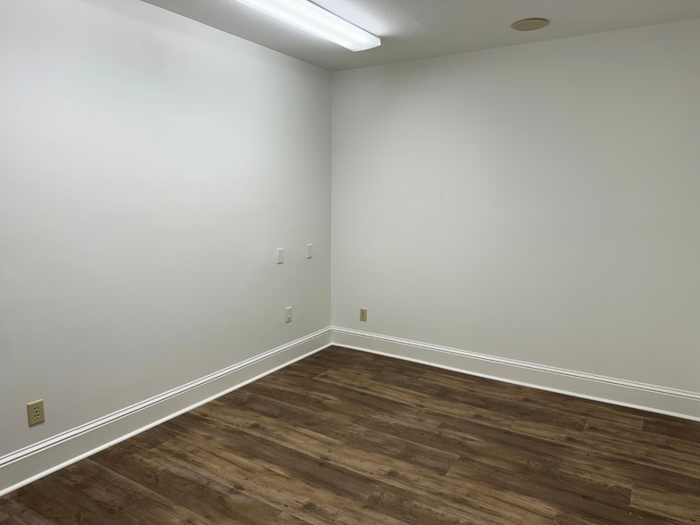 More Photos Of 416 Gordon Ave, Thomasville Medical For Lease