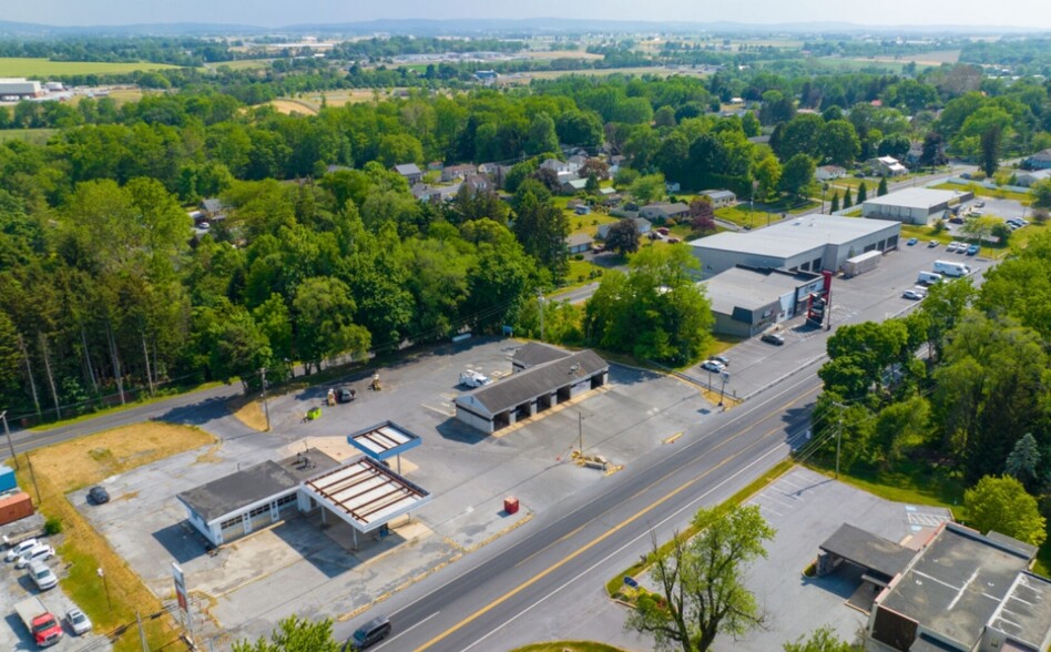 Primary Photo Of 428 West Lincoln Ave, Myerstown General Retail For Lease