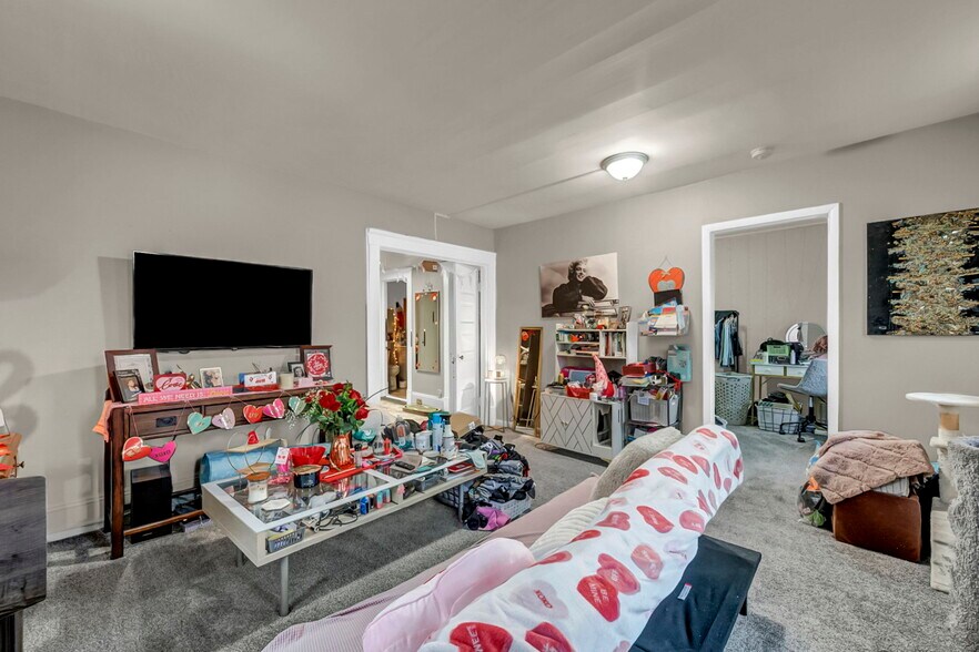 More Photos Of 4435 State Rd, Cleveland Storefront Retail Residential For Sale