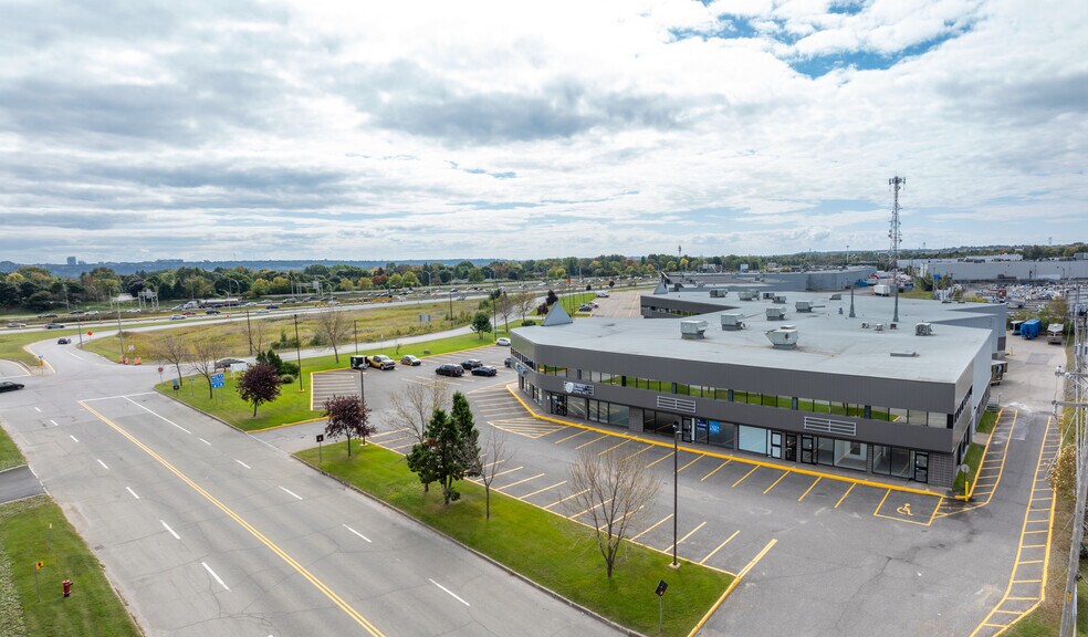 More Photos Of 2500 Rue Jean-Perrin, Québec Unknown For Lease