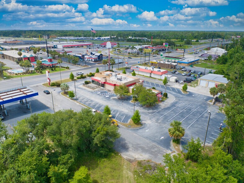 More Photos Of 1197 Lakes Blvd, Lake Park Fast Food For Lease