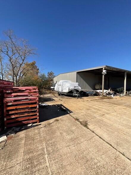 More Photos Of 3201 Texas Ave, La Marque Warehouse For Sale